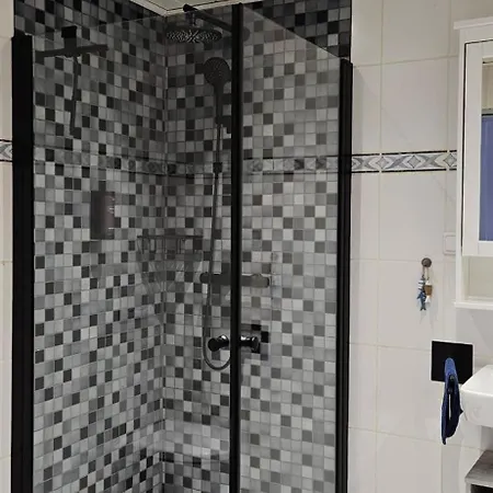 דירה Am Kuestenkanal In Edewecht Terrassenzimmer Mit Separatem Eingang & Eigenem Bad Edewecht